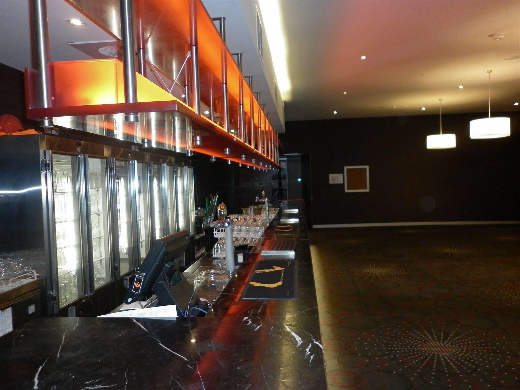 מלון Mantra Melbourne Melton מראה חיצוני תמונה